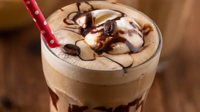 कैफे स्टाइल कोल्ड कॉफी की रेसिपी (Cafe Style Cold Coffee Recipe)