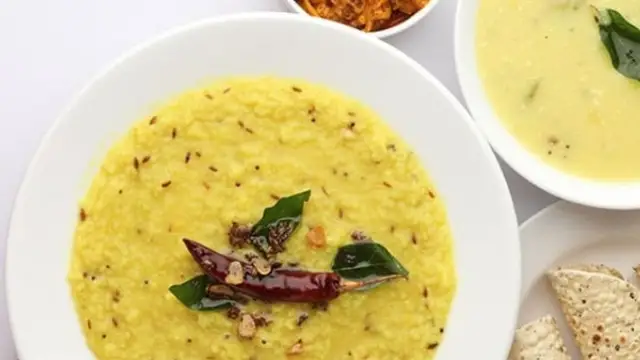 Bikaneri Gehun Dal Ki Khichadi banane Ki Vidhi: घर पर बनाएं बिकानेर के लोगों की फेवरेट गेहूं दाल की खिचड़ी को