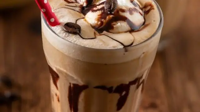 Cafe Style Cold Coffee Recipe: ये रहा नया जुगाड़ अब मिनटों में तैयार होगी बाजार जैसी कोल्ड कॉफी, नोट करें रेसिपी