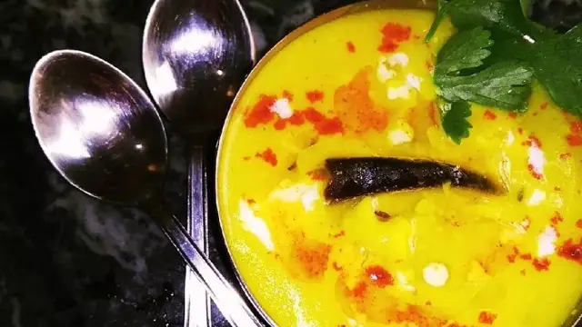 गुजराती स्टाईल डपका कढ़ी रेसिपी (Dapka Kadhi Recipe)