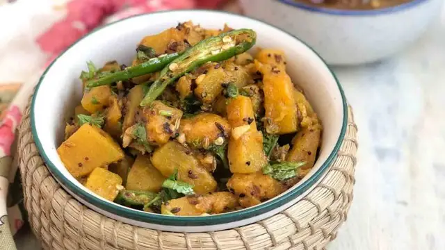 Kaddu Ki Sabji Banane Ki Vidhi: घर बनाएं भंडारे वाली कद्दू की सब्जी