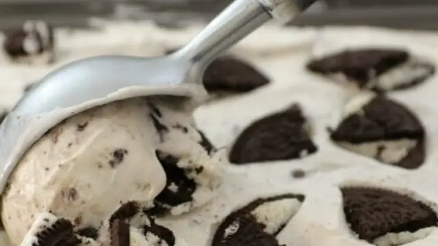 Oreo Icecream: वनिला और चॉकलेट खाकर ऊब गया है मन, तो इस तरीके से बनाएं ओरियो आईसक्रीम