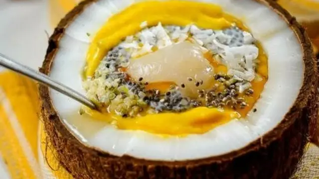 कोकोनट मैंगो स्मूदी की रेसिपी (Coconut Mango Smoothie Recipe)