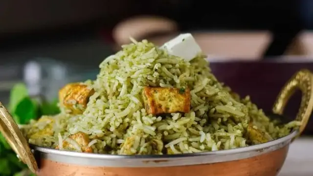 अब घर पर बनाएं लाजवाब मिन्टी पनीर बिरयानी रेसिपी (Minti Paneer Biryani Recipe)