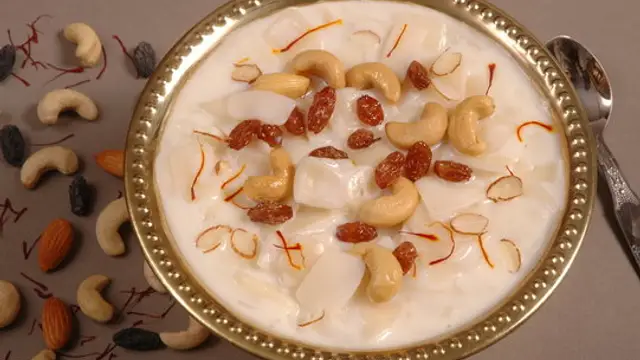 पाल पयस्सम रेसिपी (Paal Payasam Recipe)