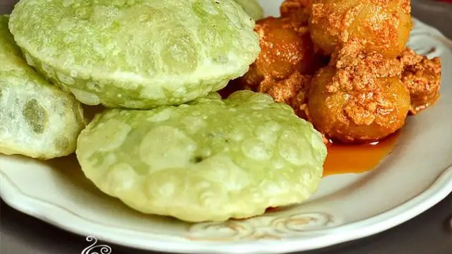 Bengali Kachori Recipe: शाम के नाश्ते में बनाएं बंगाली स्टाइल कचौड़ी! फॉलो करें ये आसान रेसिपी और लुटें सभी की वाह वाही!