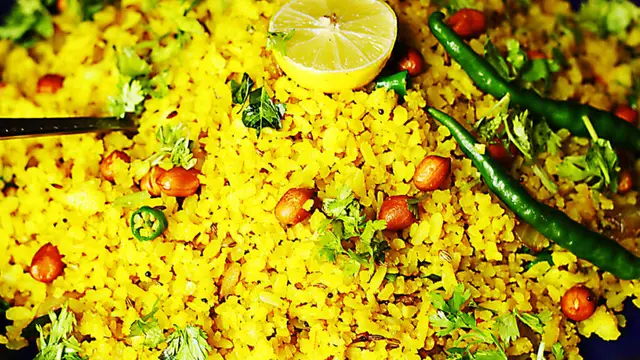 मसालेदार पोहा रेसिपी (Spicy Poha Recipe)