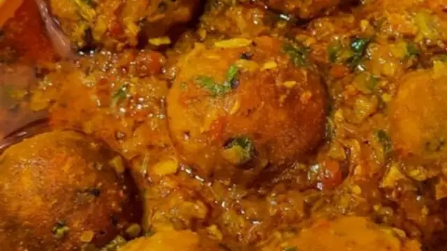 Lunch recipe: सब्जियां खत्म तो बना लें आलू के कोफ्ते, स्वाद ऐसा कि भुलाने से भी ना भूले, जानें बनाने का तरीका
