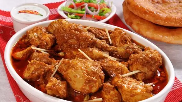 कोल्हापुरी चिकन रेसिपी (Kolhapuri Chicken Recipe)