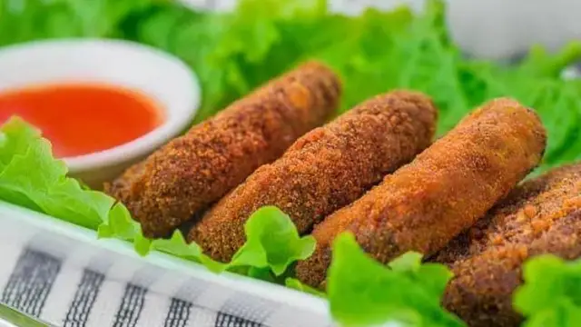 Soya Cutlet Banane Ki Vidhi: ब्रेकफास्ट में खाएं टेस्टी और पौष्टिक सोया कटलेट