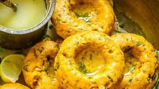 दिन की हेल्दी शुरूआत के लिए ब्रेकफास्ट में बनाएं मक्की का ढोकला, फटाफट नोट कर लें रेसिपी