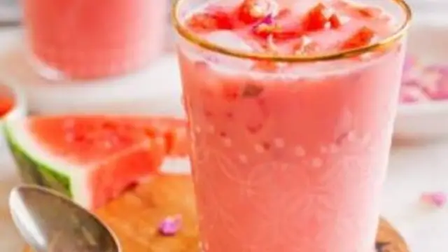 गर्मी में बनाएं तरबूज का शरबत (Water Melon Sharbat Recipe)