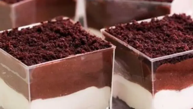20 मिनट में घर पर बनाइये ये चॉकलेट डिज़र्ट: Chocolate dessert cup recipe