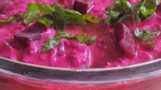 Beetroot Raita: सलाद ही नहीं चुकंदर का रायता शरीर के लिए बेहद फायदेमंद, जानें बनाने की रेसिपी