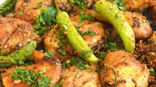 Highway Chicken Tikka Recipe: ईद के खास मौके पर मेहमानों के लिए बनाएं हाईवे चिकन टिक्का, जानें इसकी विधि